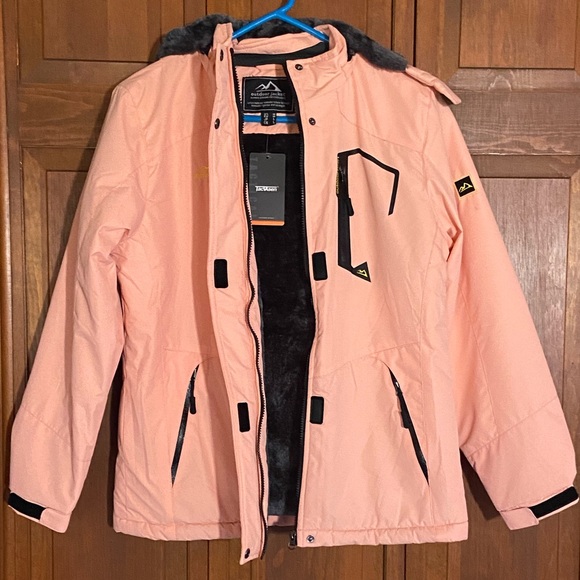 🏷️ BNWT Pink Ski Jacket w/Dark Soft Faux Rabbit Fur Lining Medium - Picture 3 of 13